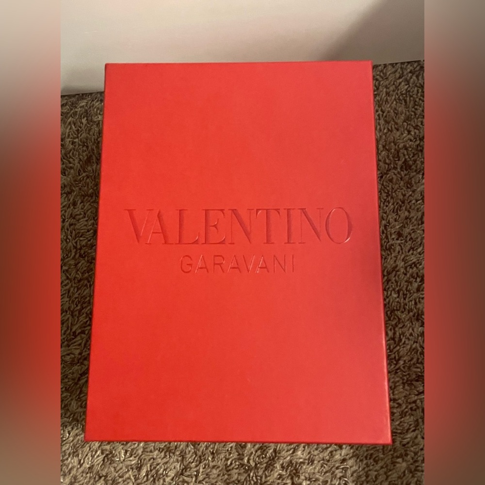 Authentic Valentino Garavani Empty Show Box